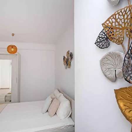 Sunlight Seaview Alina & Cathrin My Journey *